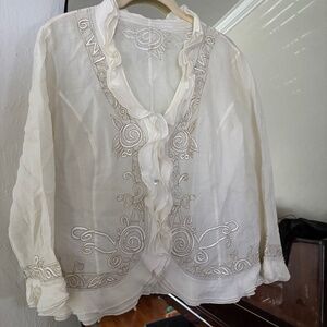 Vintage embroidered ruffle button up blouse